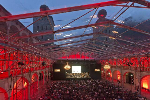Charlie Chaplins ‘City Lights’ an den Raiffeisen Schlossnächten, Bild 1