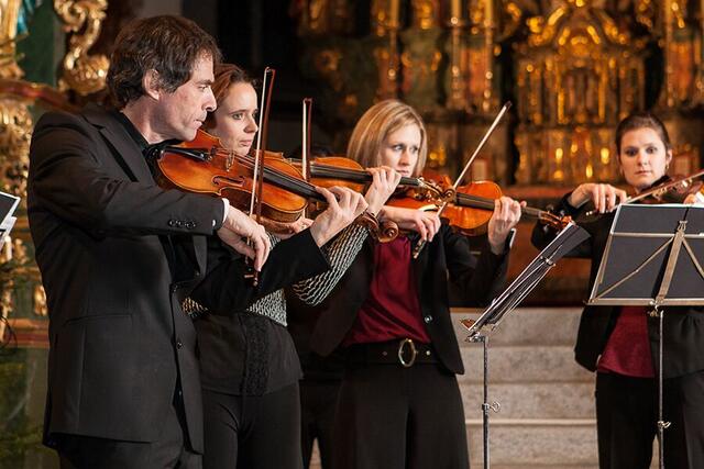 Weihnachtskonzert Ernen Musikdorf, Bild 2